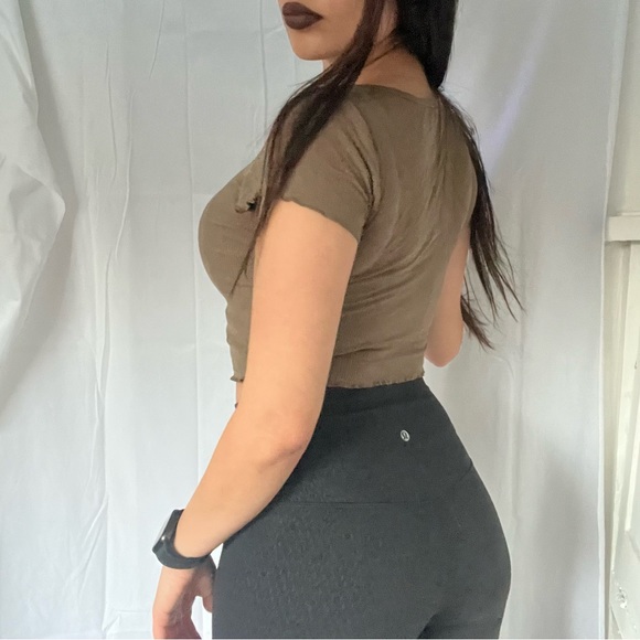 Brown Ribbed Crop Top - Picture 4 of 4